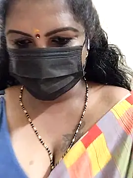 poojaa-rani online show from 03/17/25, 02:45