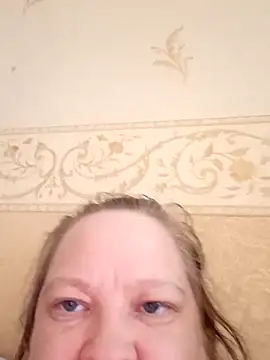 Snapshot of -LOLALEY- chatting on 10/21/25, 11:44 -LOLALEY- online show from 10/21/25, 11:44