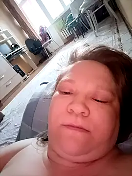 Snapshot of -LOLALEY- chatting on 11/02/25, 03:42 -LOLALEY- online show from 11/02/25, 03:42