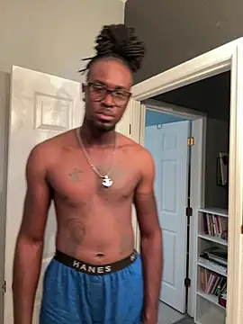 Snapshot of intertwine2025 chatting on 03/18/25, 07:53 intertwine2025 online show from 03/18/25, 07:53