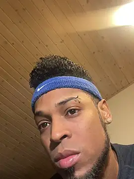 Snapshot of Chocolattino91 chatting on 03/17/25, 11:00 Chocolattino91 online show from 03/17/25, 11:00