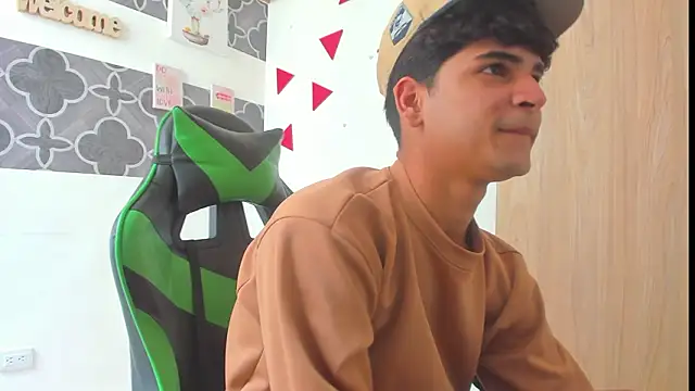 317894 online show from 03/01/26, 05:37