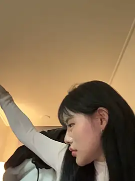 tangju7 online show from 11/23/25, 10:09