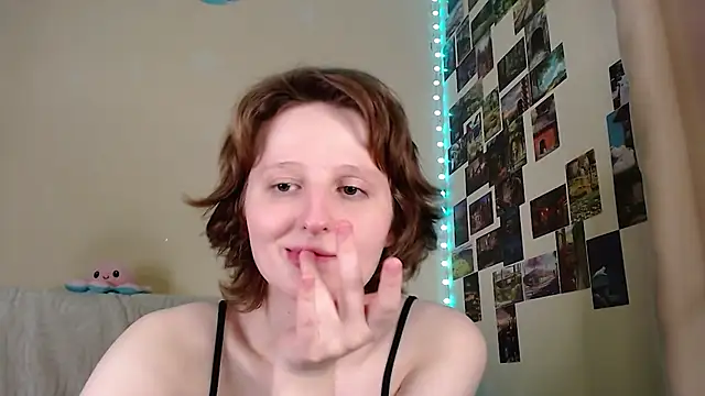 c0ralynx online show from 03/19/25, 04:25