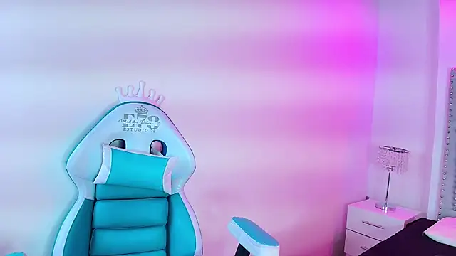 Snapshot of Lia_adamsss chatting on 02/05/26, 03:44 Lia adamsss online show from 02/05/26, 03:44