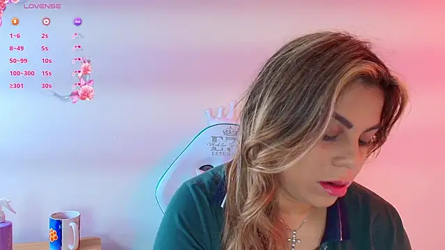 Snapshot of Lia_adamsss chatting on 02/06/26, 03:44 Lia adamsss online show from 02/06/26, 03:44