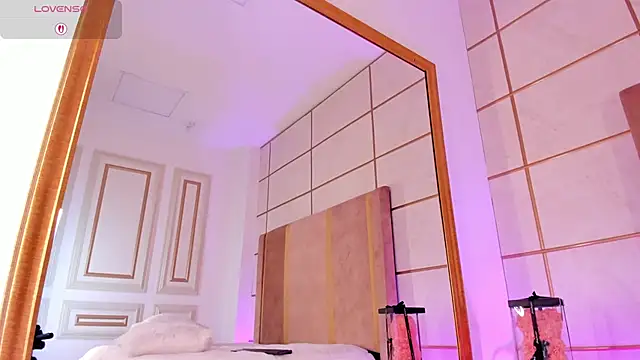 laurencarter1 online show from 12/15/25, 11:20