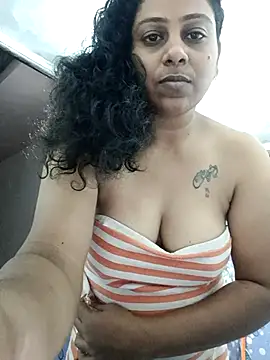 Snapshot of JENNIFERtamil chatting on 11/09/25, 08:12 JENNIFERtamil online show from 11/09/25, 08:12