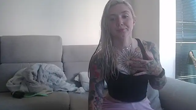 tattoobbgirl online show from 11/04/25, 01:32