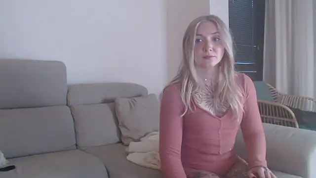 tattoobbgirl online show from 12/01/25, 04:45