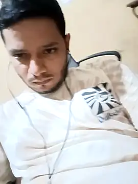 Snapshot of Hotbooy chatting on 09/11/25, 07:08 Hotbooy online show from 09/11/25, 07:08