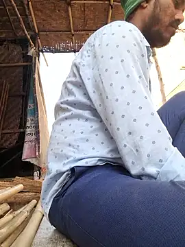 Snapshot of hot_integer chatting on 11/28/25, 03:31 hot integer online show from 11/28/25, 03:31