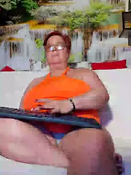 Snapshot of QueenPammy1 chatting on 01/29/25, 03:26 QueenPammy1 online show from 01/29/25, 03:26