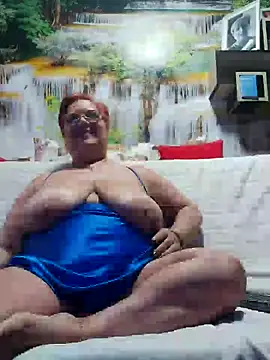 Snapshot of QueenPammy1 chatting on 02/07/25, 06:45 QueenPammy1 online show from 02/07/25, 06:45