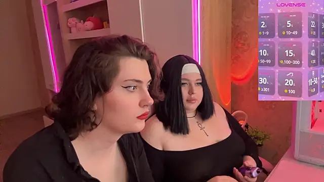 Snapshot of camgirl_xxx chatting on 02/17/26, 01:29 camgirl xxx online show from 02/17/26, 01:29