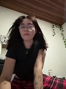 MitsuChan  online show from 12/16/25, 05:23