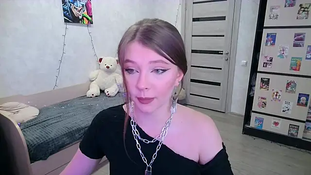 GinnyBlacky online show from 11/29/25, 05:49