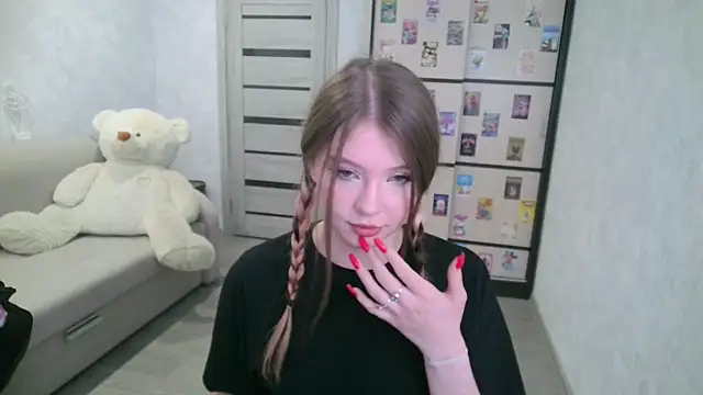 GinnyBlacky online show from 06/18/26, 08:46