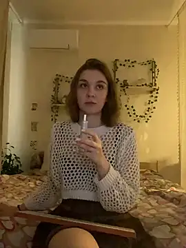 Snapshot of unexpected_twist chatting on 03/19/25, 10:44 unexpected twist online show from 03/19/25, 10:44