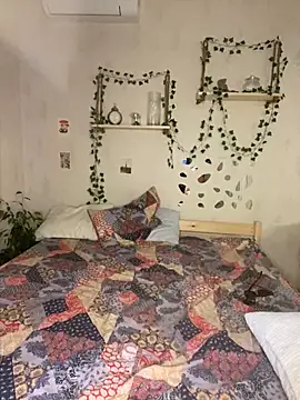 Snapshot of unexpected_twist chatting on 03/20/25, 03:04 unexpected twist online show from 03/20/25, 03:04