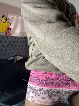 piscesaurora online show from 03/20/25, 12:22