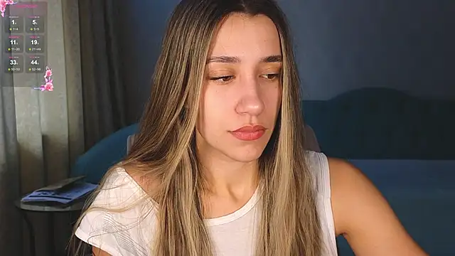 hot ass 18 online show from 04/06/26, 02:53