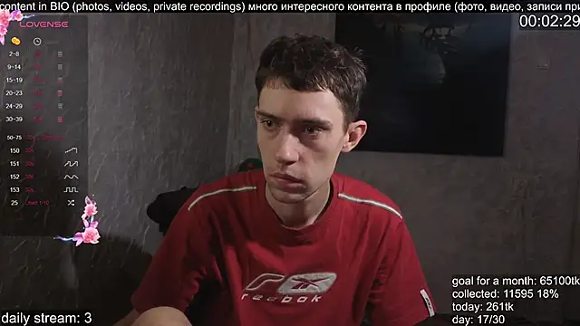 Snapshot of w0rkman chatting on 10/23/25, 06:56 w0rkman online show from 10/23/25, 06:56