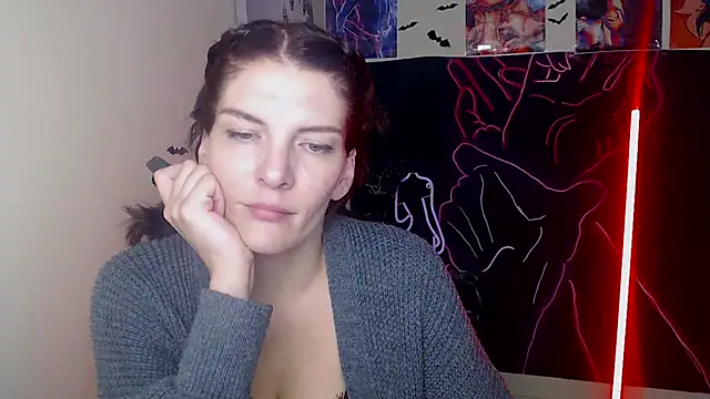 VanessaRey  online show from 11/23/25, 06:30