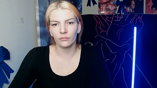 VanessaRey  online show from 03/23/26, 07:45