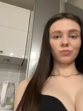 MilaBee online show from 03/21/25, 12:28