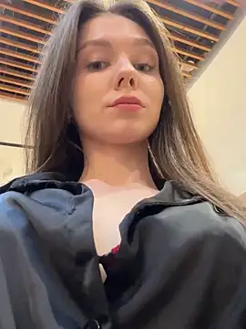 MilaBee online show from 10/20/25, 08:59