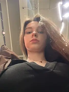 MilaBee online show from 01/18/26, 11:03