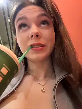 MilaBee online show from 02/21/26, 11:22