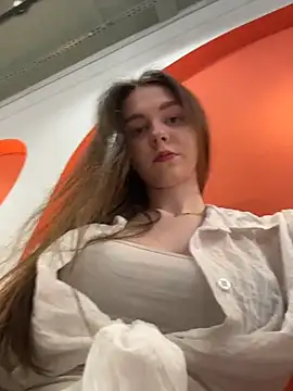 MilaBee online show from 07/05/26, 11:50