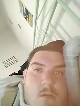 Snapshot of Piono chatting on 03/20/25, 05:04 Piono online show from 03/20/25, 05:04