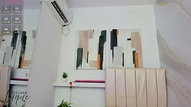 Snapshot of juliana_luque chatting on 10/08/25, 12:03 juliana luque online show from 10/08/25, 12:03