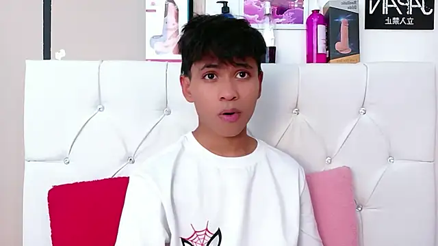 Ethan Westt online show from 02/03/26, 08:25