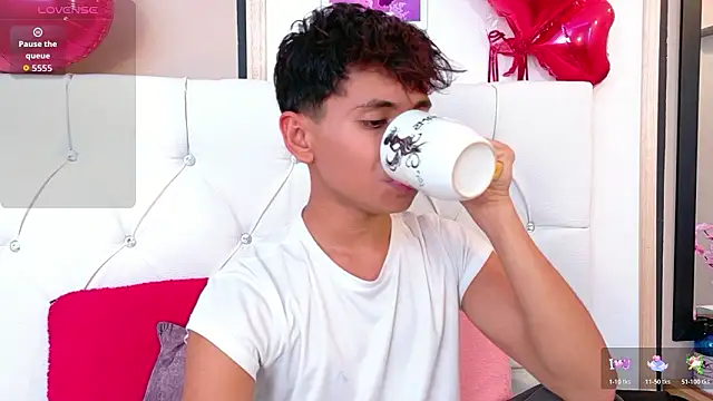 Ethan Westt online show from 03/12/26, 08:04