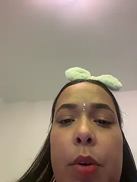 Deepika padukoneNisha online show from 10/24/25, 03:52