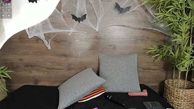 Snapshot of mia_lacy_ chatting on 10/30/25, 07:25 mia lacy online show from 10/30/25, 07:25