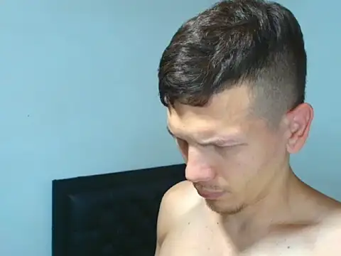 Snapshot of kevinkewman chatting on 03/14/26, 10:21 kevinkewman online show from 03/14/26, 10:21