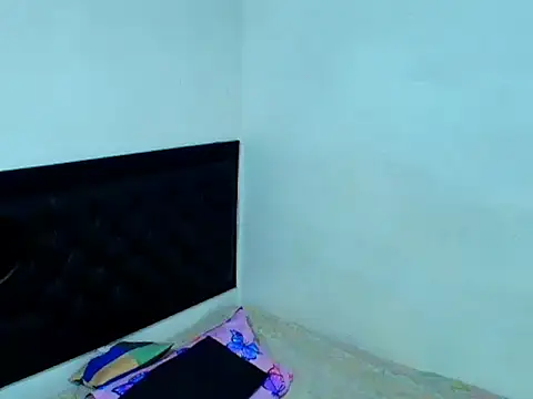 Snapshot of kevinkewman chatting on 04/09/26, 12:10 kevinkewman online show from 04/09/26, 12:10