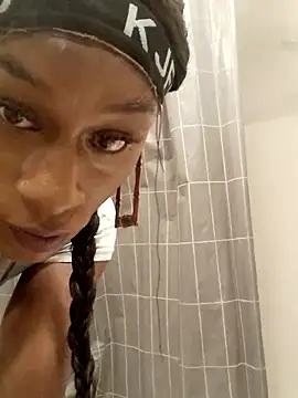 ItsBarbieBitcxxxx69 online show from 10/04/25, 10:08