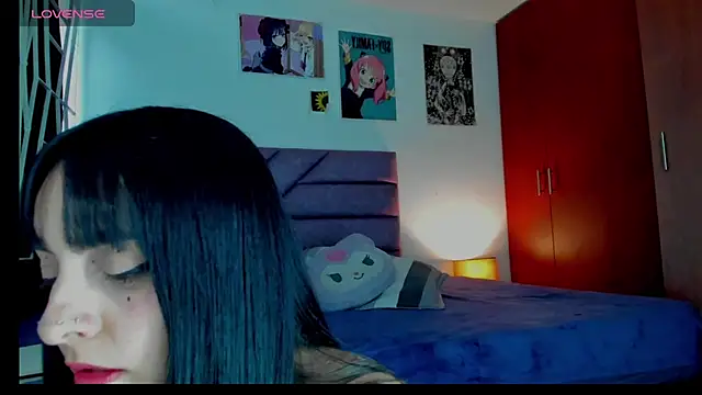 KARINNA  RAVEN online show from 05/21/26, 09:44