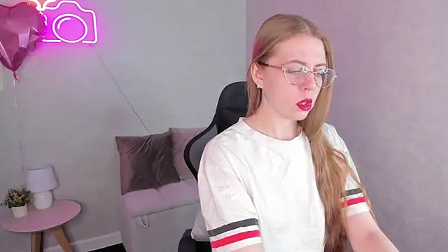 Joann Shermann online show from 02/25/26, 01:15