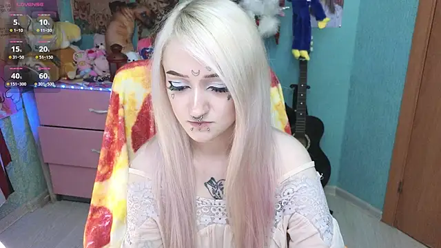 Manuela unicorn online show from 11/15/25, 08:16