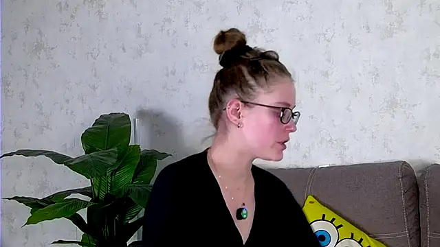 Snapshot of AshleyD_ chatting on 10/19/25, 02:56 AshleyD online show from 10/19/25, 02:56