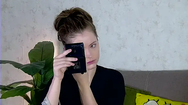 Snapshot of AshleyD_ chatting on 10/21/25, 02:56 AshleyD online show from 10/21/25, 02:56