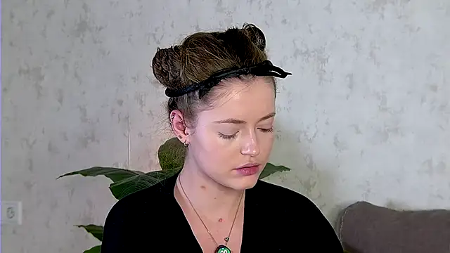 Snapshot of AshleyD_ chatting on 12/01/25, 02:16 AshleyD online show from 12/01/25, 02:16