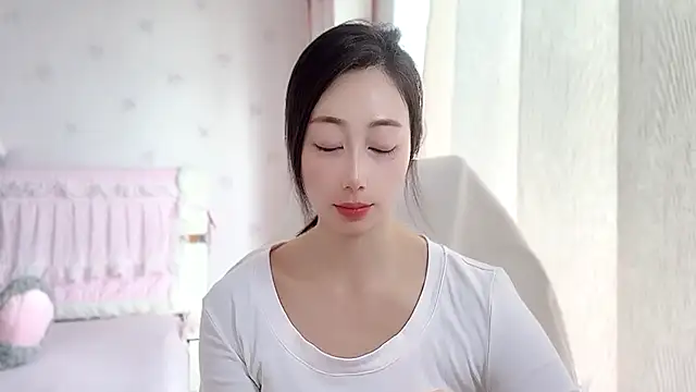 Snapshot of anjila888 chatting on 10/28/25, 01:20 anjila888 online show from 10/28/25, 01:20